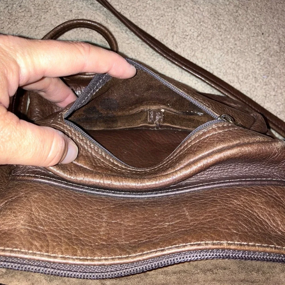Mt Airy Leathers:‎ Handcrafted Vintage Brown Leather Crossbody Bag Purse